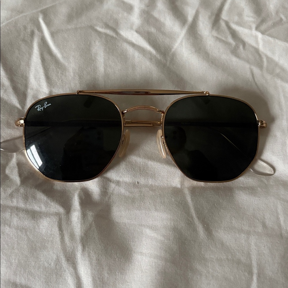 Ray-Ban Classic Gold Frame Sunglasses